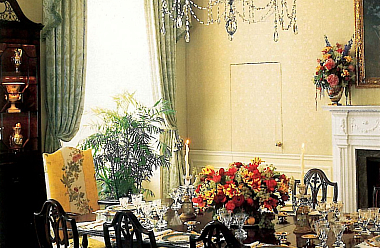 Знаменитые ткани Colony на Б. Грузинской 42